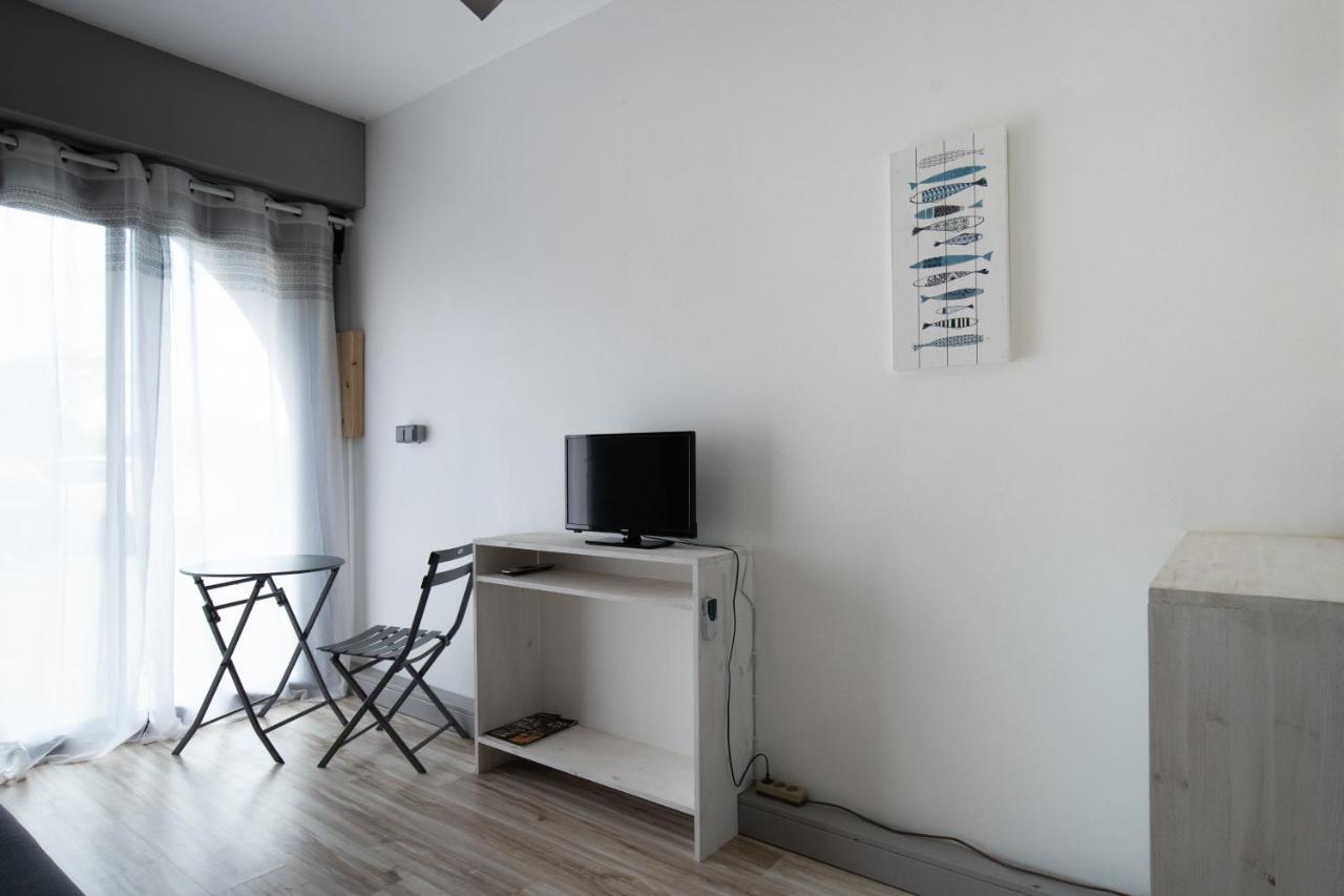 La Conque Du Trou D'Eau Apartment Saint-Gilles Les Bains Exterior photo